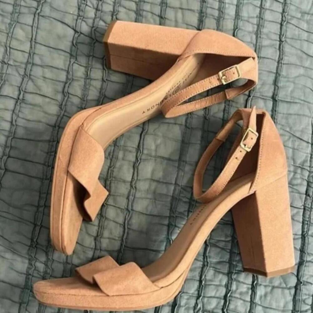 Chinese laundry heels 9.5 - Picture 3 of 5